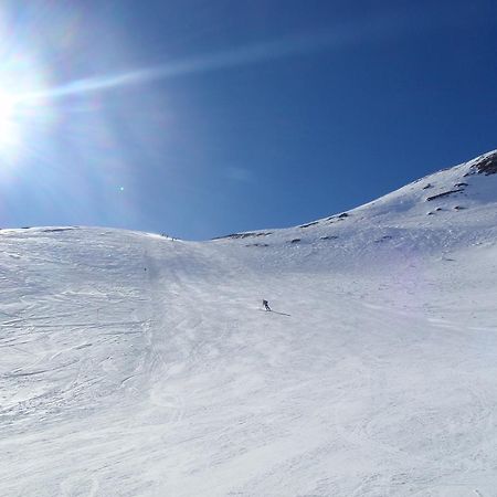 Madame Vacances Hotel Le Christina Alpe d'Huez Dış mekan fotoğraf