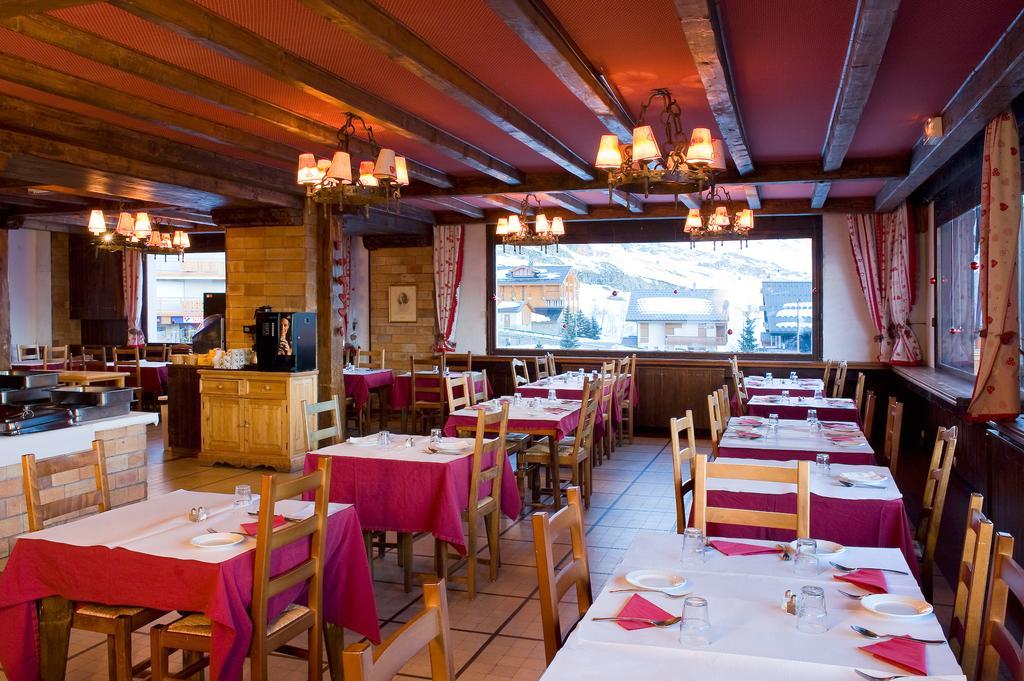Madame Vacances Hotel Le Christina Alpe d'Huez Dış mekan fotoğraf